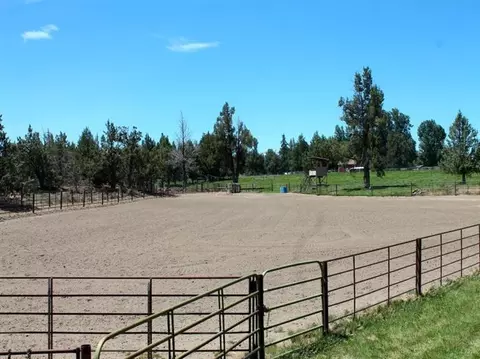 21598 Morrill Rd, Bend, OR 97701 photo 5