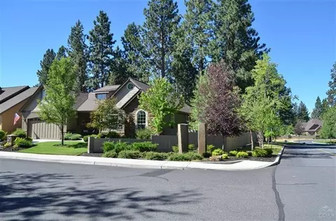 19455 Sugar Mill Loop, Bend, OR 97702 photo 2
