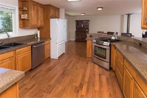 20582 Cambridge Ct, Bend, OR 97702 photo 7