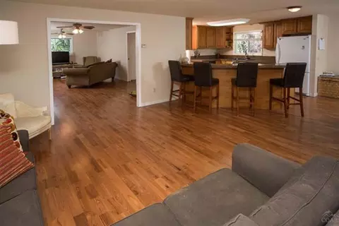 20582 Cambridge Ct, Bend, OR 97702 photo 2