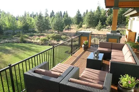 23 NW Skyliner Summit Loop, Bend, OR 97701 photo 3