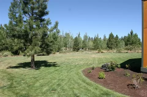 23 NW Skyliner Summit Loop, Bend, OR 97701 photo 21