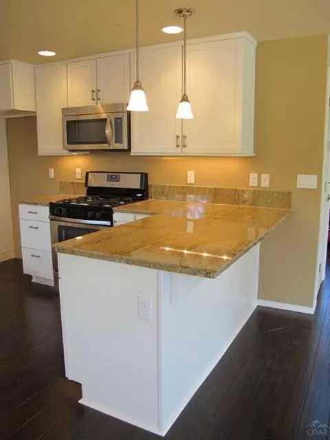 911 NE Decatur Ct, Bend, OR 97701 photo 4