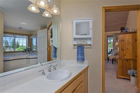22424 Calgary Dr, Bend, OR 97702 photo 8
