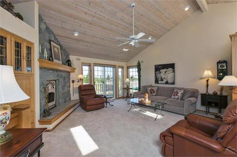 22424 Calgary Dr, Bend, OR 97702 photo 3