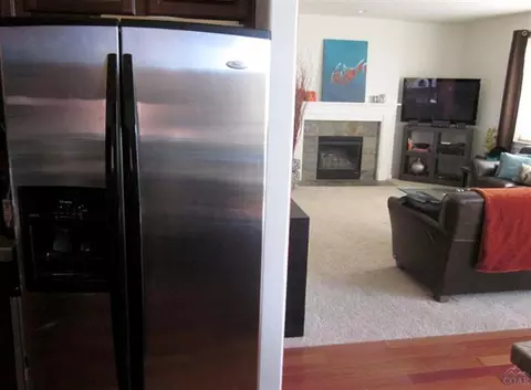 2824 NE Sedalia Loop, Bend, OR 97701 photo 3