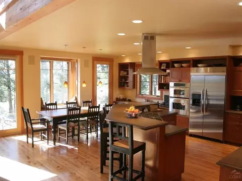 2131 NW Twilight Dr, Bend, OR 97701 photo 2