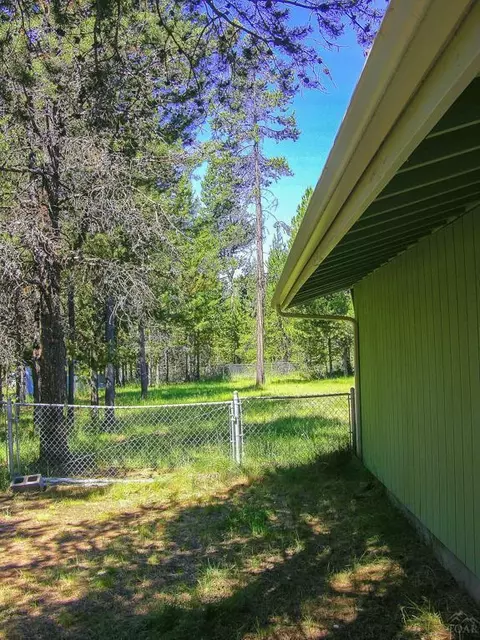 56211 Stellar Dr, Bend, OR 97707 photo 6