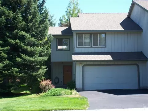 1187 NE Ross Rd, Bend, OR 97701 photo 1