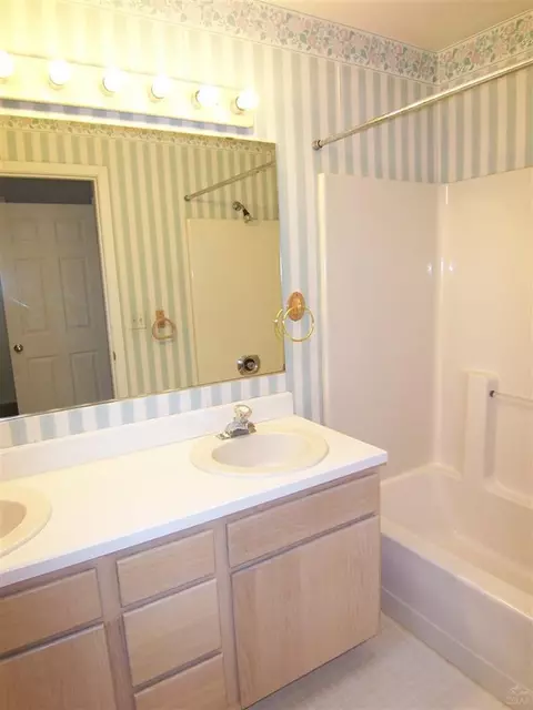 1187 NE Ross Rd, Bend, OR 97701 photo 17