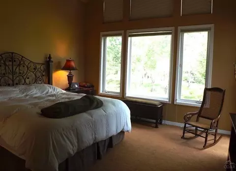 62017 Fall Creek Loop, Bend, OR 97702 photo 10
