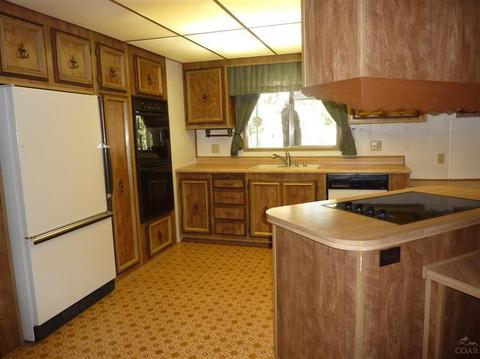 61042 Springcrest Dr, Bend, OR 97702 photo 2