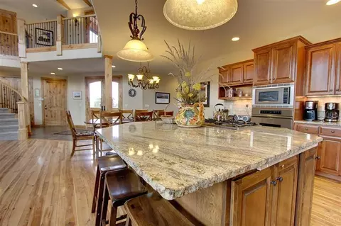515 Nutcracker Dr, Redmond, OR 97756 photo 5