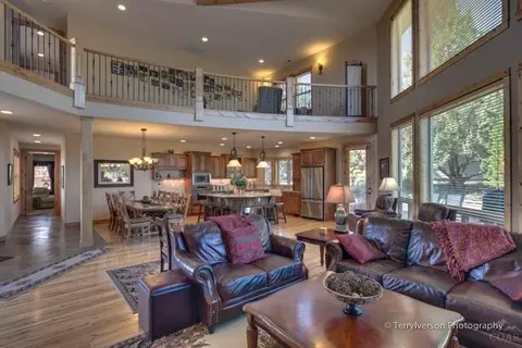 515 Nutcracker Dr, Redmond, OR 97756 photo 8