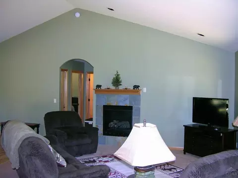 17462 Killdeer Dr, Bend, OR 97707 photo 2