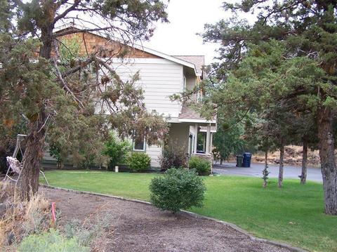1091 NE Kayak Loop, Bend, OR 97701 photo 2