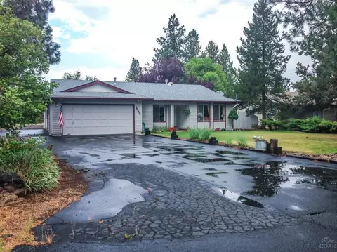 60815 Windsor Dr, Bend, OR 97702 photo 1