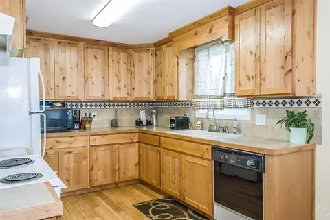 22837 Abilene Ct, Bend, OR 97701 photo 20