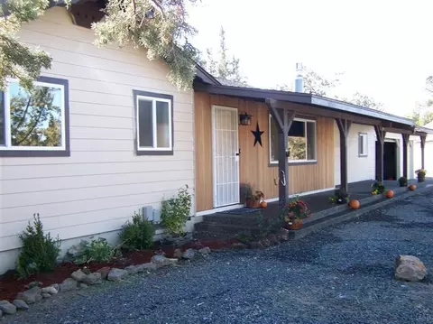 22837 Abilene Ct, Bend, OR 97701 photo 3