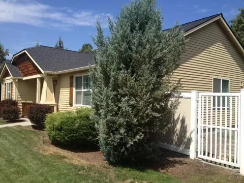 20644 Cherry Tree Ln, Bend, OR 97702 photo 3