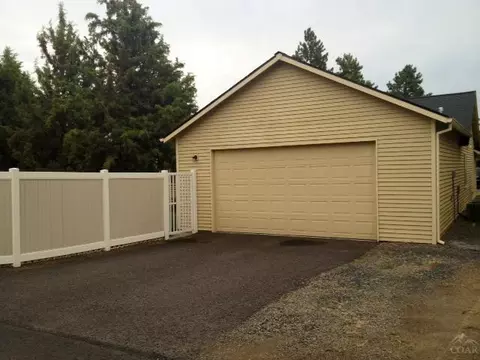 20644 Cherry Tree Ln, Bend, OR 97702 photo 22