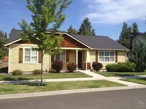 20644 Cherry Tree Ln, Bend, OR 97702 photo 2