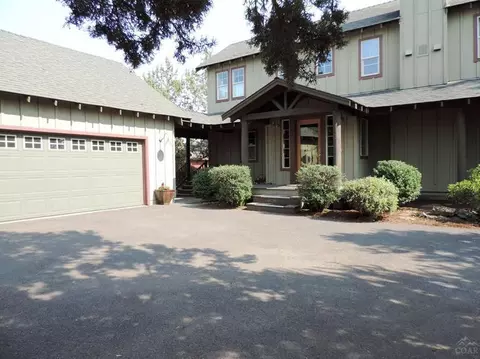 20858 NE Solstice, Bend, OR 97701 photo 2