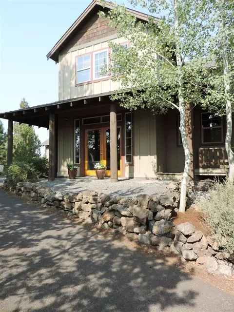 20858 NE Solstice, Bend, OR 97701 photo 3