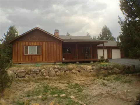 21047 Gift Rd, Bend, OR 97701 photo 1