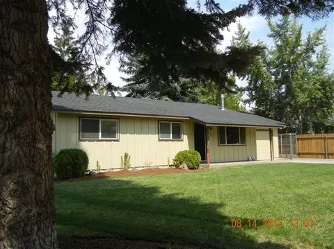 1628 NE Pheasant Ln, Bend, OR 97701 photo 2