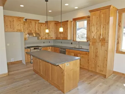 60481 Snap Shot Loop, Bend, OR 97702 photo 4