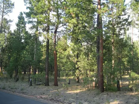 14200 Whitewater Loop, La Pine, OR 97739 photo 3