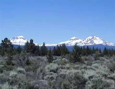 66872 Lance Rd, Bend, OR 97701 photo 2
