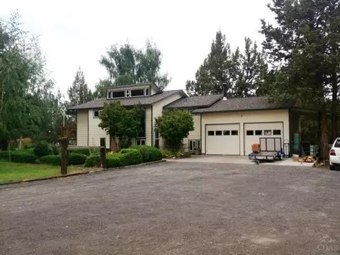 19810 Connarn Rd, Bend, OR 97701 photo 2