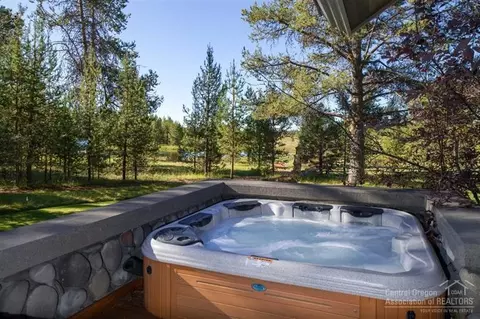 56161 School House Rd, Bend, OR 97707 photo 22