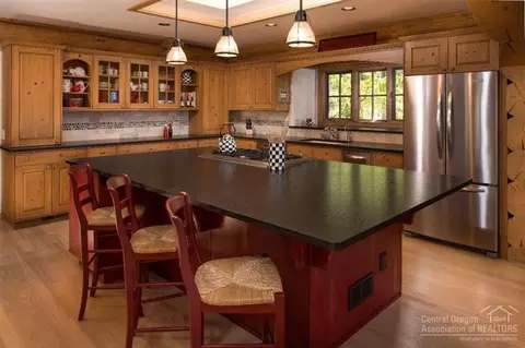 56161 School House Rd, Bend, OR 97707 photo 7