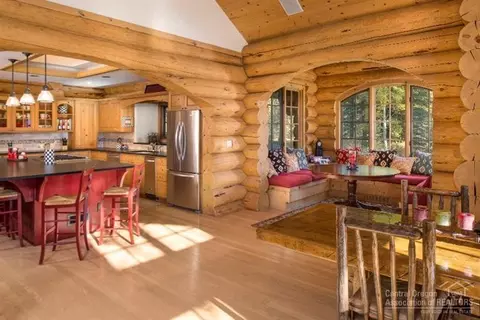 56161 School House Rd, Bend, OR 97707 photo 8