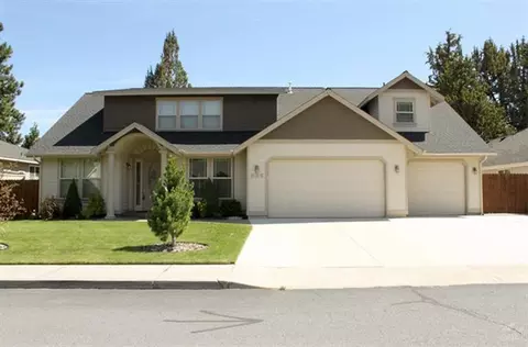 834 SE Shadowood, Bend, OR 97702 photo 1