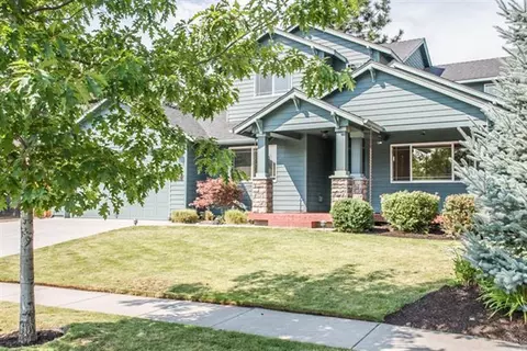 19840 Powers Rd, Bend, OR 97702 photo 2