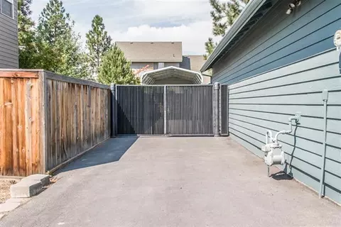 19840 Powers Rd, Bend, OR 97702 photo 4