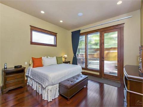 33 NE 14th St, Bend, OR 97701 photo 8