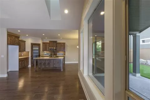 61132 SE Manhae Loop, Bend, OR 97702 photo 7