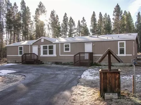 17033 Jacinto Rd, Bend, OR 97707 photo 1