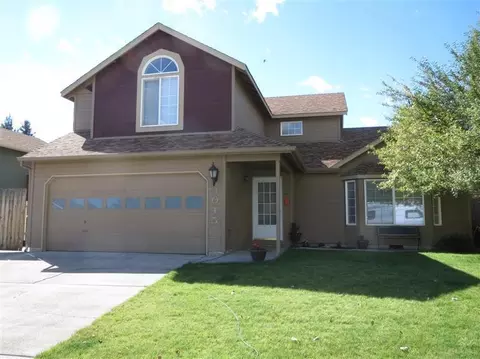 3045 NE Stanton Ave, Bend, OR 97701 photo 1