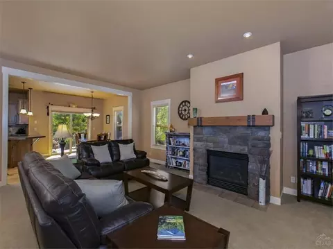 61482 Linton Loop, Bend, OR 97702 photo 3