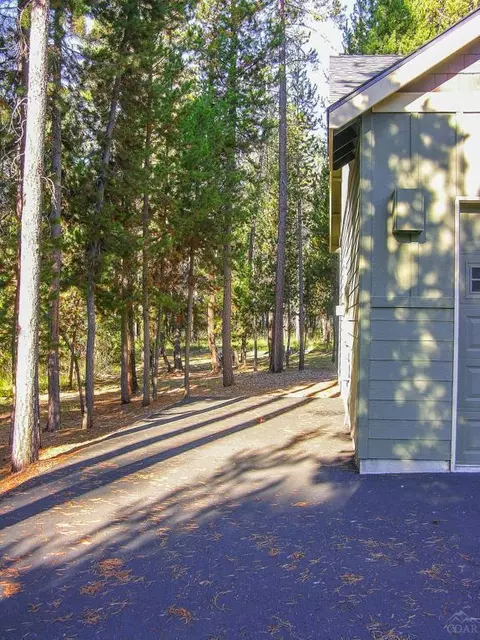 55836 Lost Rider Loop, Bend, OR 97707 photo 20