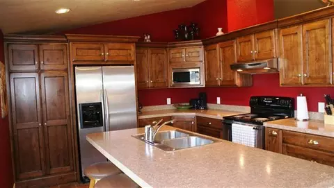 66955 Lance Rd, Bend, OR 97701 photo 2