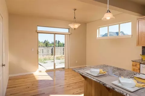 21376 Bartlett Ln, Bend, OR 97701 photo 12