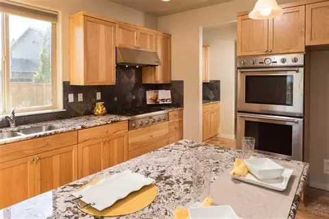21376 Bartlett Ln, Bend, OR 97701 photo 14