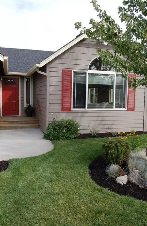 21248 Keyte Rd, Bend, OR 97701 photo 2